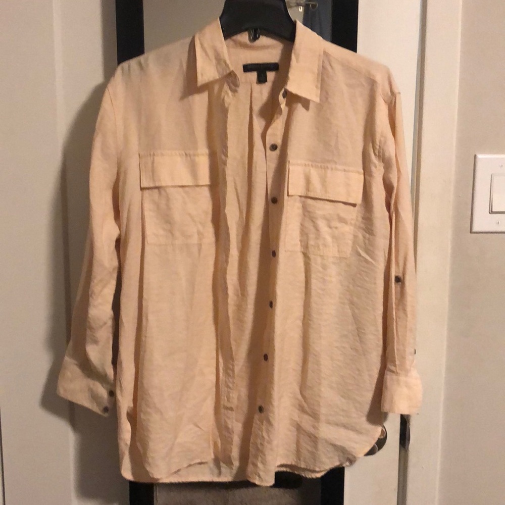 Banana Republic Button down Shirt Size Small.
